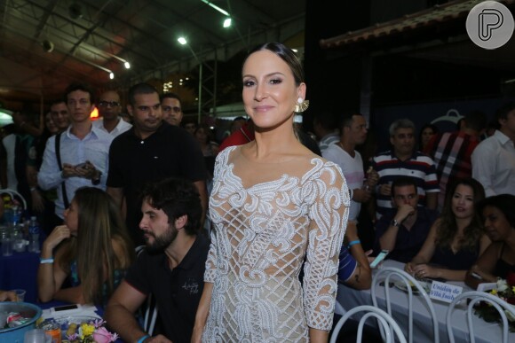 Claudia Leitte foi a grande atração da festa de lançamento do CD das Escolas de Samba do Rio de Janeiro para o Carnaval 2015