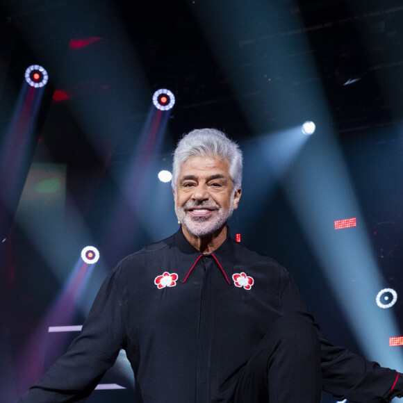 Lulu Santos elogiava uma cantora do 'The Voice Brasil' quando disparou uma suposta indireta para 'A Fazenda'