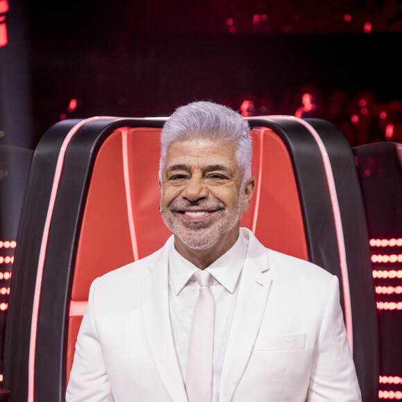 Indireta para 'A Fazenda'? Lulu Santos afirmou: 'Aqui [no The Voice Brasil], tem o que a gente gosta e você quer. Arte e luxo para todos!'