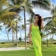Vestido verde neon usado por Andressa Suita entra na trend do crochê colorido