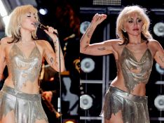 Miley Cyrus vive perrengue fashion com look de Réveillon e reação da cantora agita web: &#039;Entregou&#039;