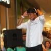 Neymar chega de helicóptero para participar de tarde de autógrafos em um shopping de Campinas, SP, em 14 de março de 2013