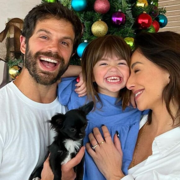 Duda Nagle, Sabrina Sato e Zoe, 3 anos, filha do casal, estão juntos novamente