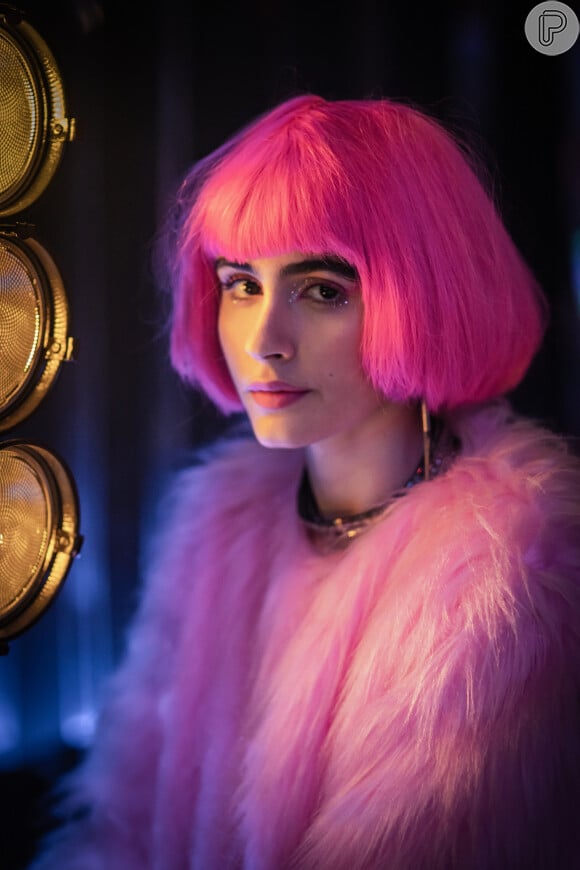 Flávia (Valentina Herszage) se veste de Pink na novela 'Quanto Mais Vida, Melhor!'