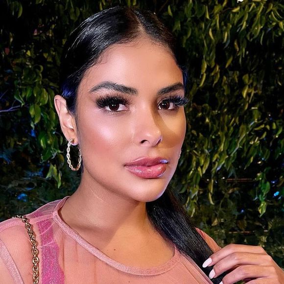 Ex-BBB Munik Nunes viveu um affair com o jogador Dudu, do Palmeiras