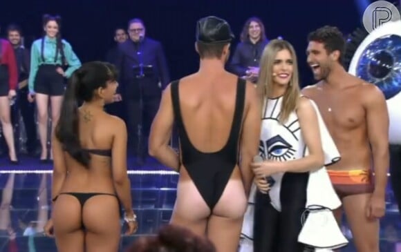 'Dá vontade, né?', perguntou Fernanda Lima após dar tapão no bumbum do Borat do 'Amor & Sexo'