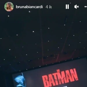 Bruna Biancardi também postou uma foto assistindo ao filme