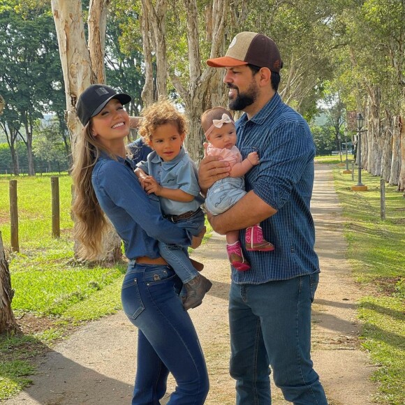 Biah Rodrigues e Sorocaba são pais de Theo, de 1 ano e 9 meses, e Fernanda de três meses
