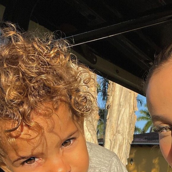 Biah Rodrigues compartilha a rotina familiar nas redes sociais