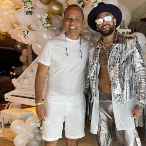 Neymar também apareceu com um look autêntico em sua festa de Ano Novo