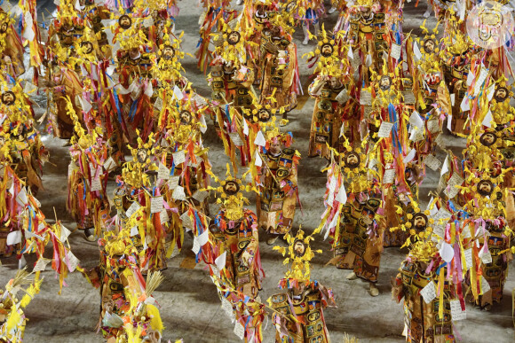 Carnaval 2022 no Rio: escolas de samba vão se apresentar em grupos de três a partir de domingo (13) na Sapucaí, para que todas consigam ensaiar na avenida
