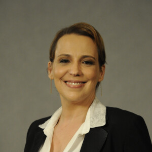 Ana Beatriz Nogueira deve receber alta do hospital em que fez cirurgia para retirar câncer na quarta (16)