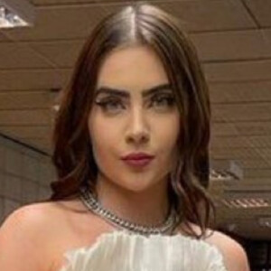 Jade Picon, fora do 'BBB 22', gera polêmica por escolher look todo branco para dinâmica do programa