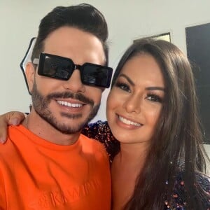 Bell Oliver, vocalista da Calcinha Preta, relembrou amizade com Paulinha Abelha: 'Obrigado por tudo, minha Abelha, do seu mito que te ama muito'