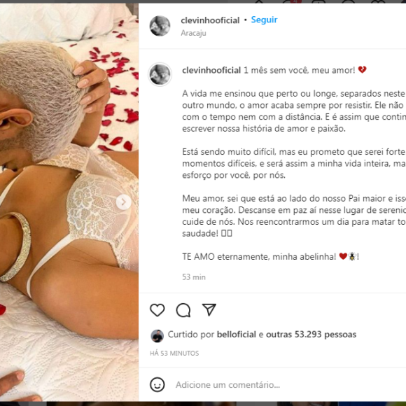 Marido de Paulinha, Clevinho Santos, abriu um álbum de fotos românticas do casal para expressar a saudade da estrela do forró