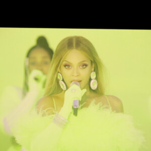 Beyoncé foi a responsável pela performance que iniciou o Oscar 2022: a cantora fez uma apresentação com a música 'Be Alive'