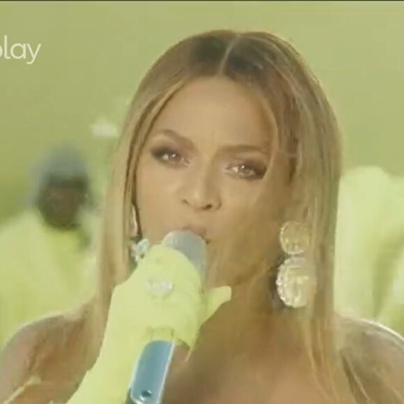 Oscar 2022 com Beyoncé: cantora rouba cena com música, look neon e filha mais velha, Blue Ivy