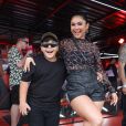 Mileide Mihaile foi ao Lollapalooza acompanhada do filho. Yhudy investiu em um look total black e óculos escuros