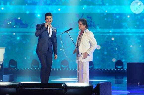 Luan Santana cantou 'Lobo Mau' com Roberto Carlos