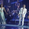 Glória Maria dança com Roberto Carlos em especial
