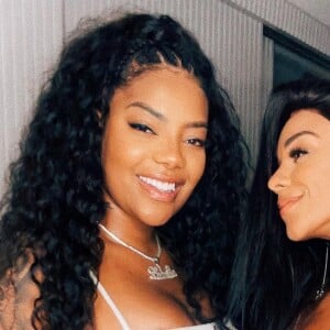 Ludmilla e Brunna Gonçalves são casadas e afirmam que 'todo mundo faz amor', de modo que não há por que não falar sobre sexo