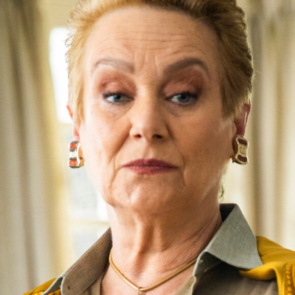 Mãe de Madeleine (Bruna Linzmeyer) se revolta ao conhecer José Leôncio (Renato Góes), na novela 'Pantanal': 'Que diabos isso significa?'