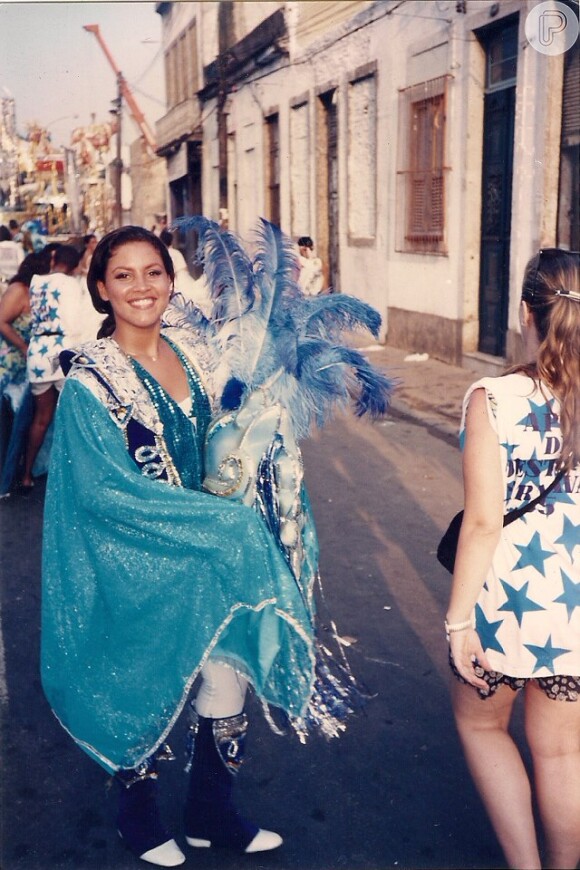 Cecília começou a desfilar na Portela em 1995, quando foi levada pelo pai