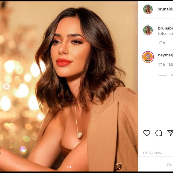 Neymar deixou um emoji apaixonado na foto de Bruna Biancardi