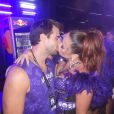Renata Dominguez e Leandro Gléria trocaram beijos na primeira noite de desfiles na Sapucaí  