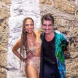 Camila Pitanga foi com o novo namorado, Patrick Pessoa, ao Baile do Arara