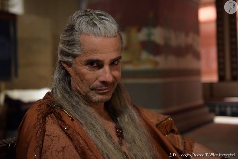 Luciér (Sergio Dias Maciel) tem um encontro com Naás (Rodrigo Moraes) no capítulo de segunda-feira, 2 de maio de 2022, da novela/série 'Reis'