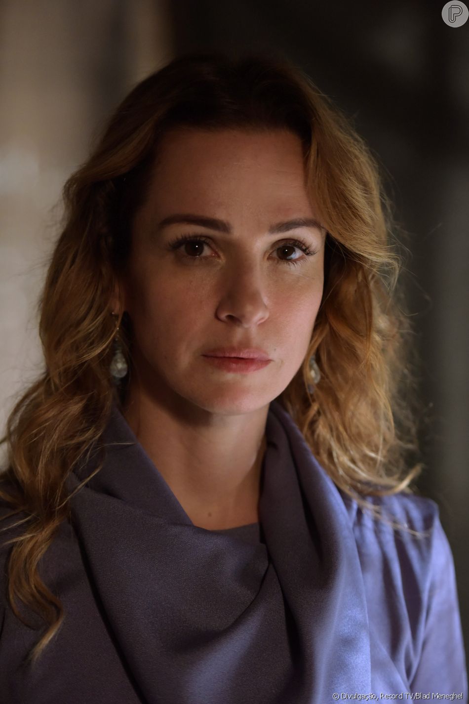 Ainoã (Francisca Queiroz) sente a fala do marido no capítulo de quinta-feira, 5 de maio de 2022, da novela/série 'Reis'