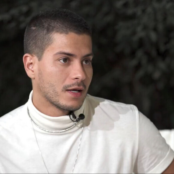 Arthur Aguiar afirmou ter se decepcionado com ex-participantes do 'BBB 22'