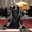 Lizzo no MET Gala 2022: cantora usou casaco feito em 22 mil horas