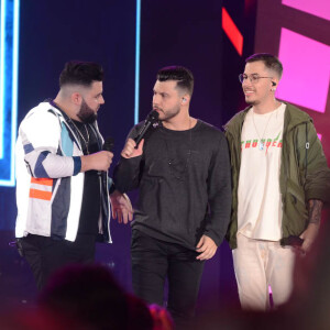 Show de Murilo Huff contou com participação da dupla Dom Vittor e Gustavo