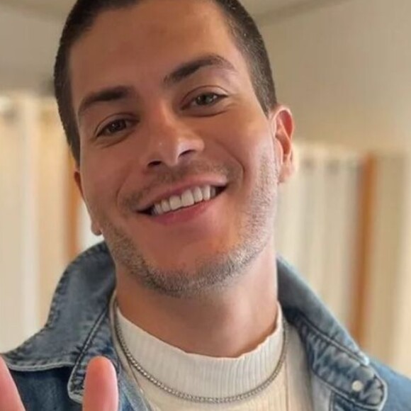 Saiba quanto Arthur Aguiar já faturou fora do 'BBB 22'