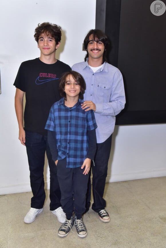 Léo, Antônio e Dante, filhos de Domingos Montagner, prestigiaram lançamento da biografia sobre o artista