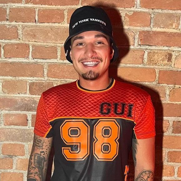 MC Gui disse que é livre para ficar com quem quiser