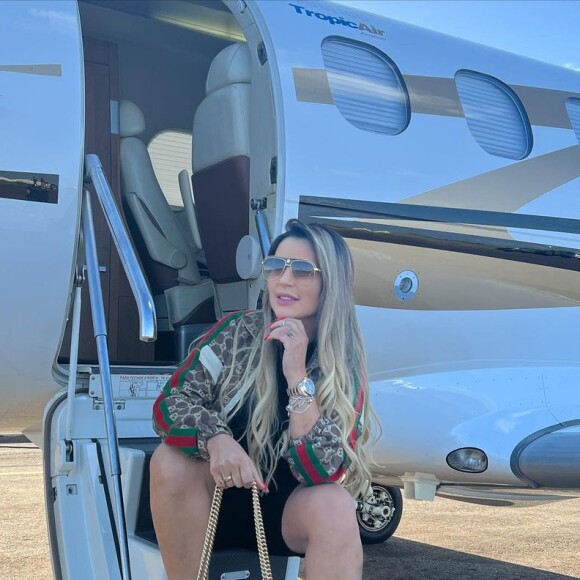 Deolane Bezerra usou as redes sociais para desabafar sobre os pedidos