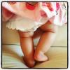 Luciano Huck mostra as pernas da filha, Eva, no Instagram. 'Me perco nestas pernocas!', escreveu na legenda