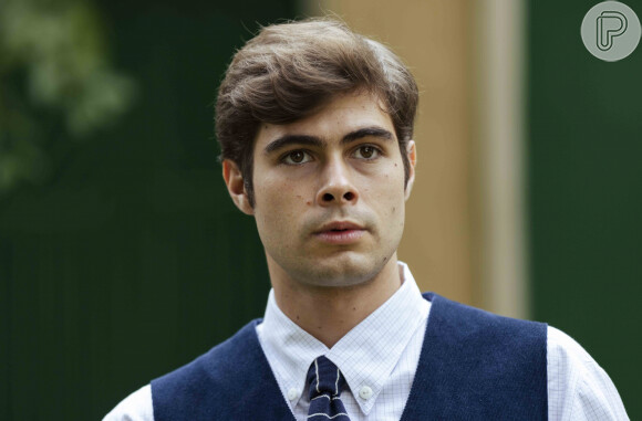 Davi (Rafael Vitti) fica surpreso com proposta de Joaquim (Danilo Mesquita) na novela 'Além da Ilusão' para defender Isadora (Larissa Manoela)