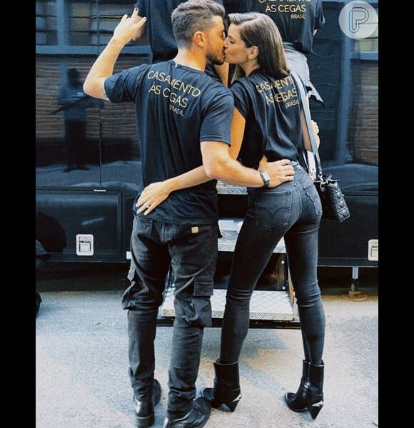 'Casamento às Cegas' 2: Camila Queiroz e Klebber Toledo compartilham novidade de temporada inédita no Instagram 