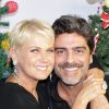 Xuxa e o namorado, Junno Andrade, vão a evento de Natal em São Paulo