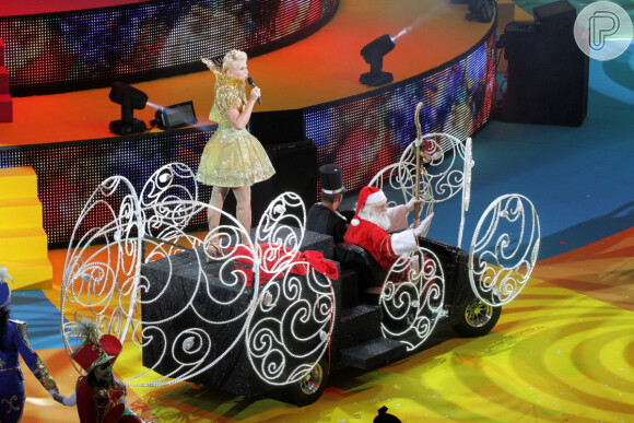 Xuxa se apresenta em show de Natal em São Paulo