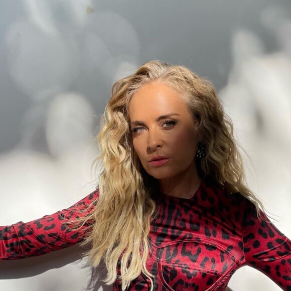 'Sofri muito pela falta de informação. Fui aos trancos e barrancos', desabafou Angélica