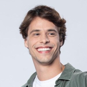 Série 'Todas as Garotas em Mim': Gustavo (Caio Vegatti) é namorado de Mirela (Mharessa Fernanda)