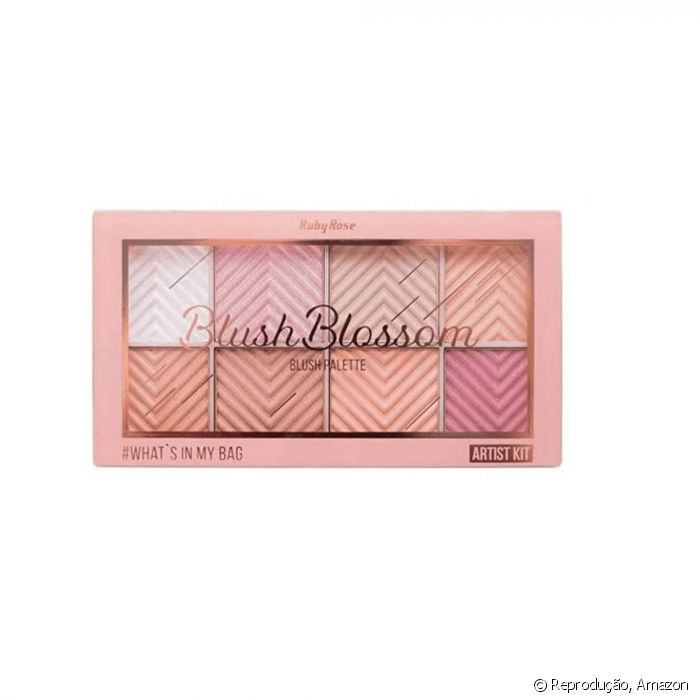 Maquiagem em tons de rosa para essa cor, invista na paleta Blush