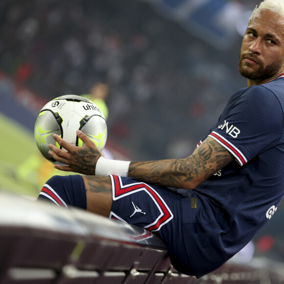 Neymar não vive boa fase no futebol Francês