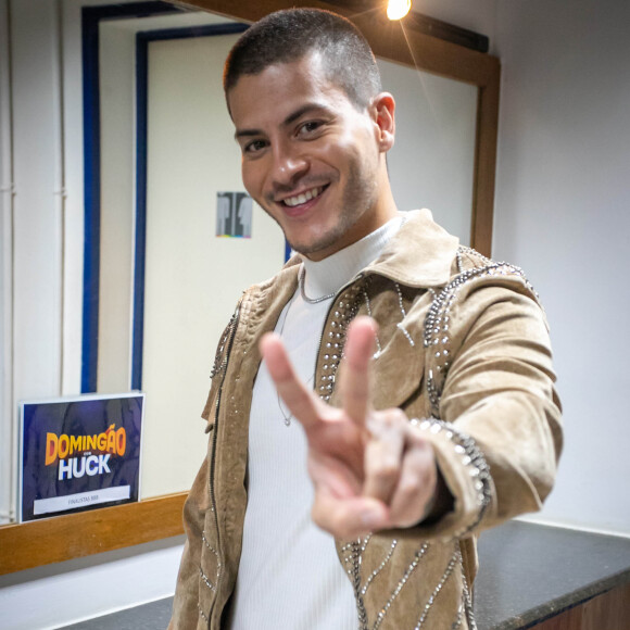 Arthur Aguiar foi o campeão do 'Big Brother Brasil 22', com um percentual de 68,96%