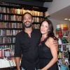 Carolina Ferraz e o marido, Marcelo Marins, viajaram para Nova York para fazer o enxoval da filha